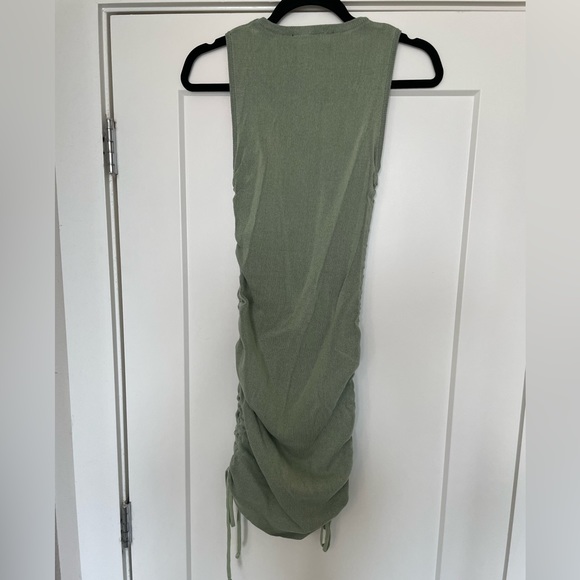Lioness Dress, Sage Green, Size Medium - Picture 4 of 5